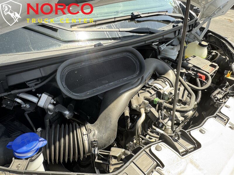 Used 2024 Ford Transit 250 Low Roof w/ Exterior Upgrade Package RWD image 28