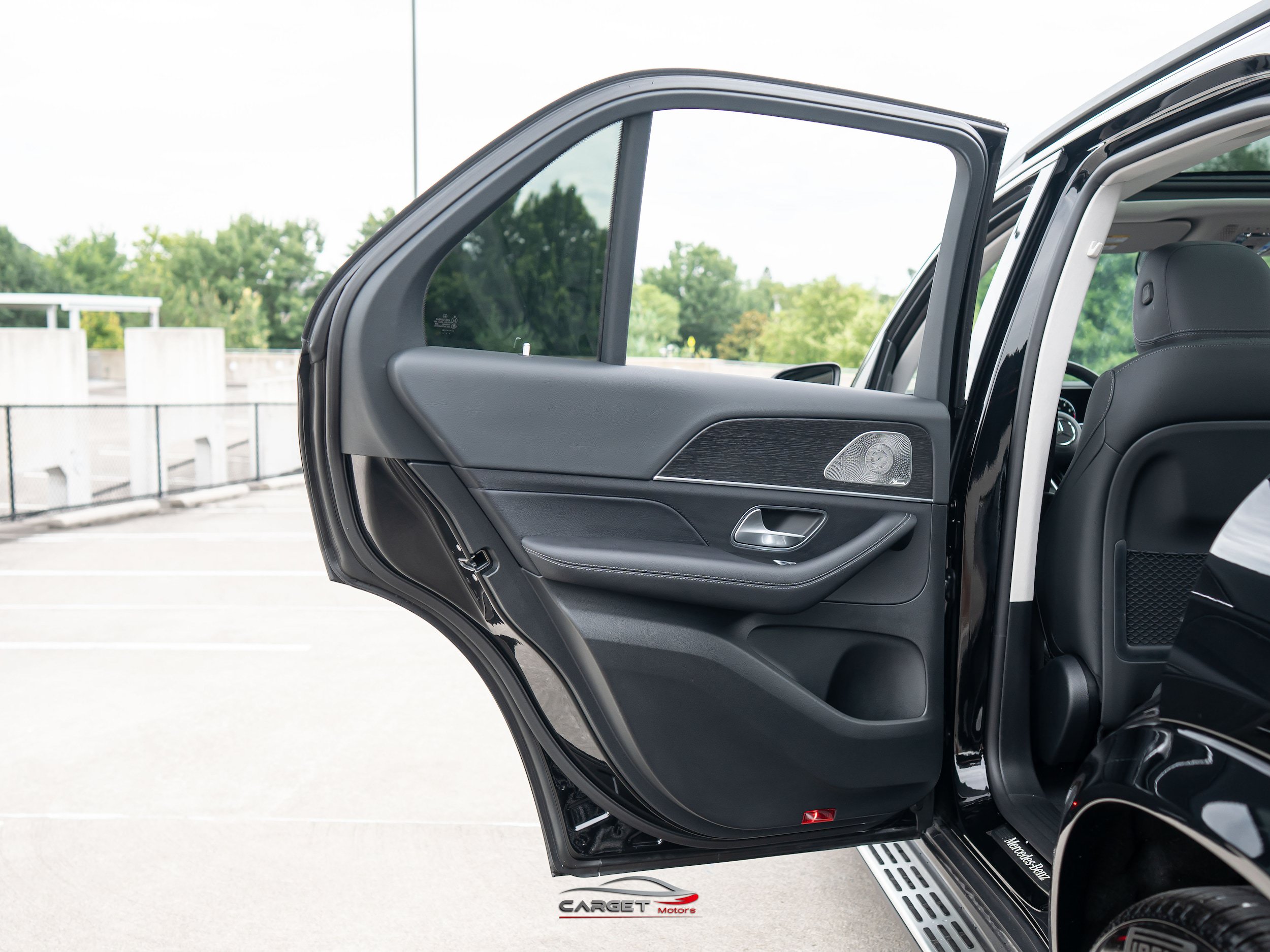 Used 2026 Mercedes-Benz GLE 350 4MATIC w/ AMG Line Exterior image 45