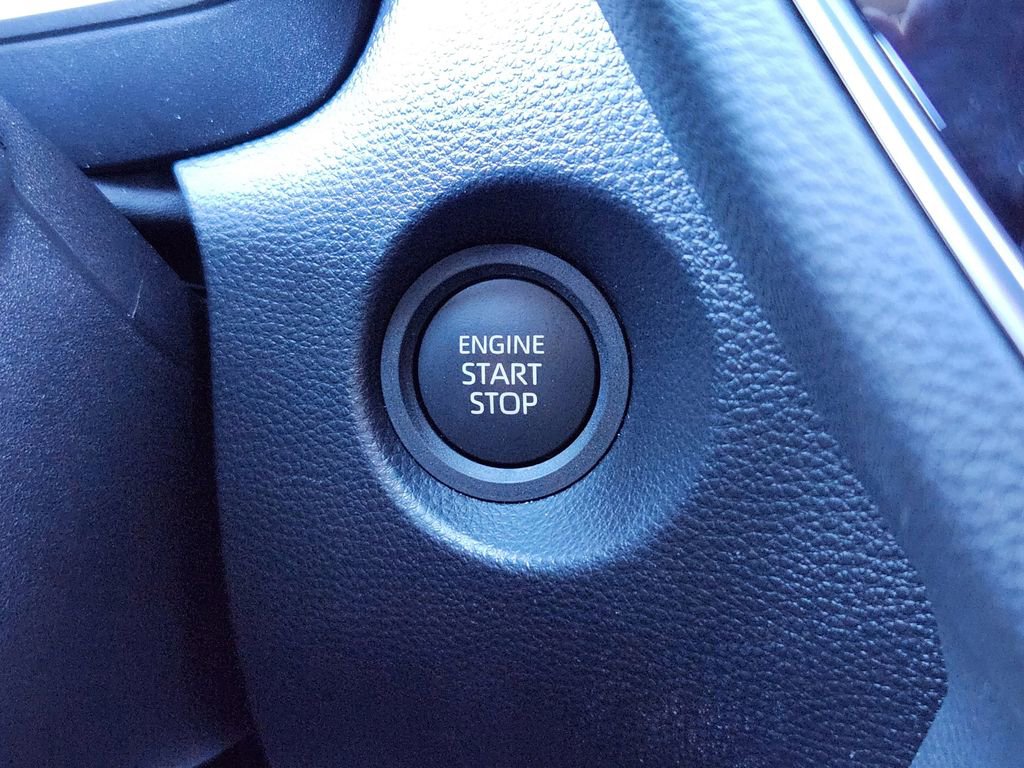 Used 2026 Toyota Corolla Cross XLE w/ Convenience Package image 12