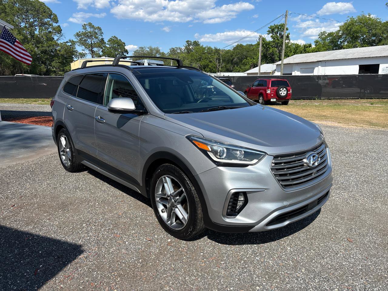 Used 2017 Hyundai Santa Fe Limited FWD image 3