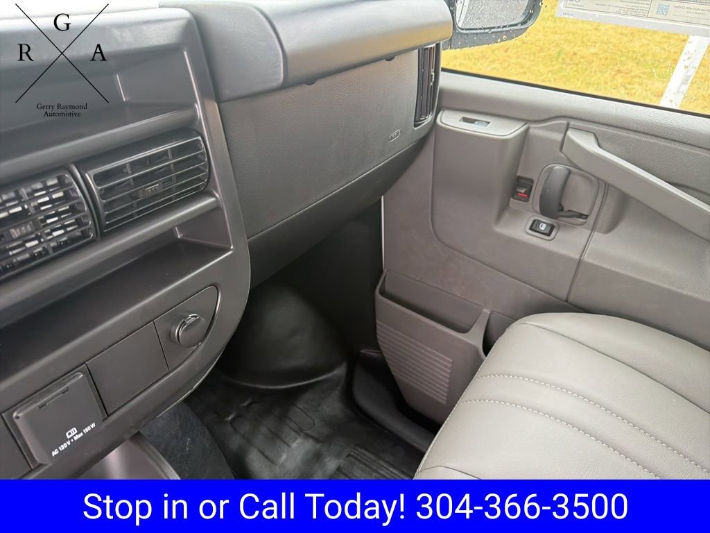 New 2025 Chevrolet Express 3500 w/ Driver Convenience Package RWD image 30