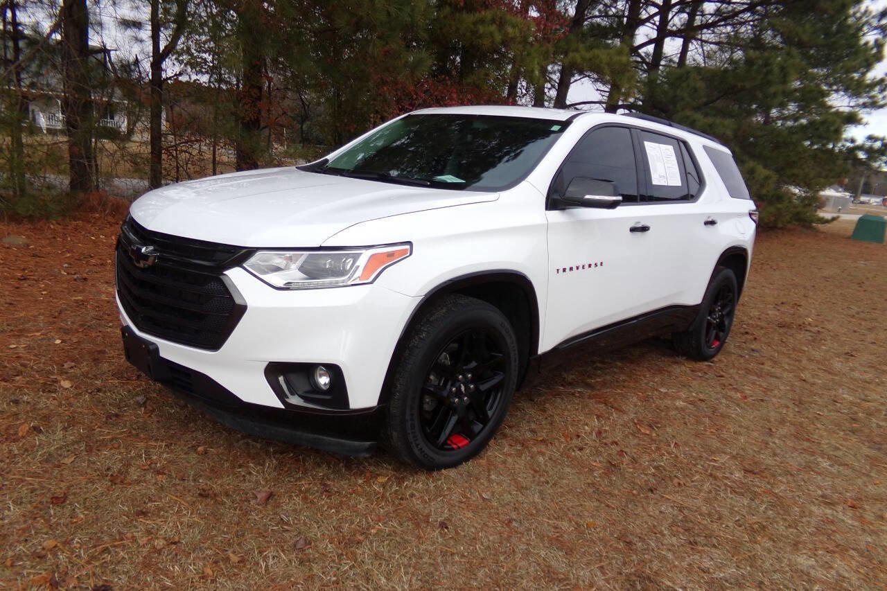 Used 2021 Chevrolet Traverse Premier w/ Redline Edition image 2
