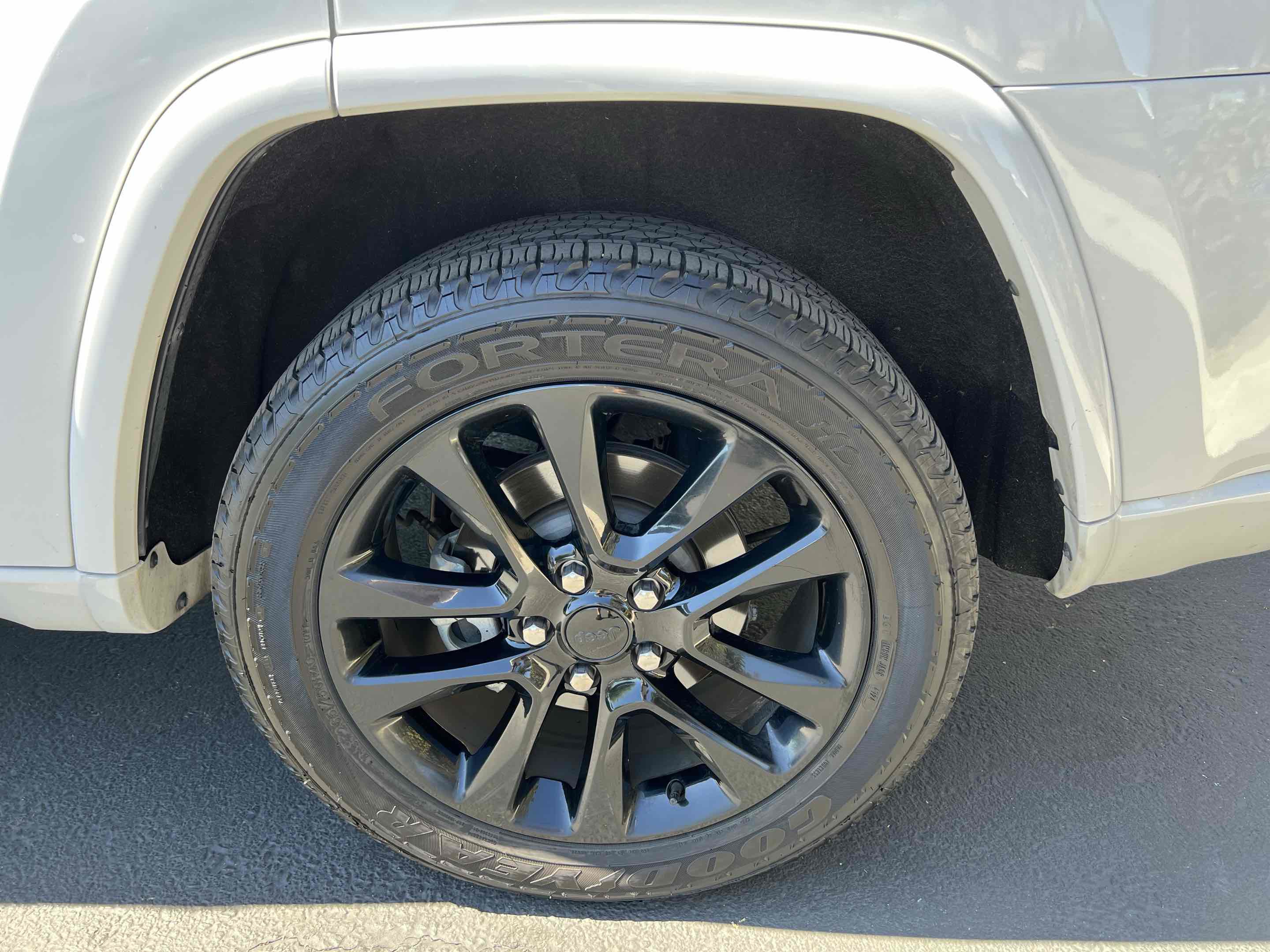 Used 2021 Jeep Grand Cherokee Laredo X image 73