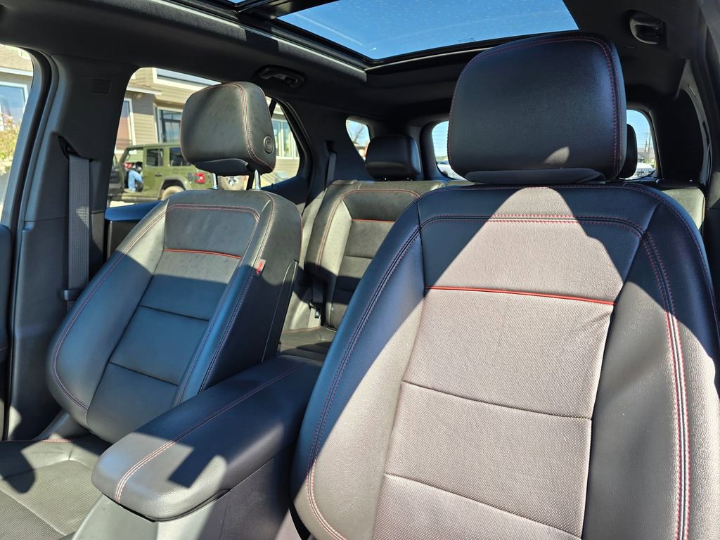 Used 2023 Chevrolet Equinox RS w/ RS Leather Package AWD/4WD image 22