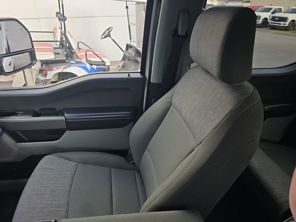 Used 2025 Ford F250 XLT w/ FX4 Off-Road Package image 32