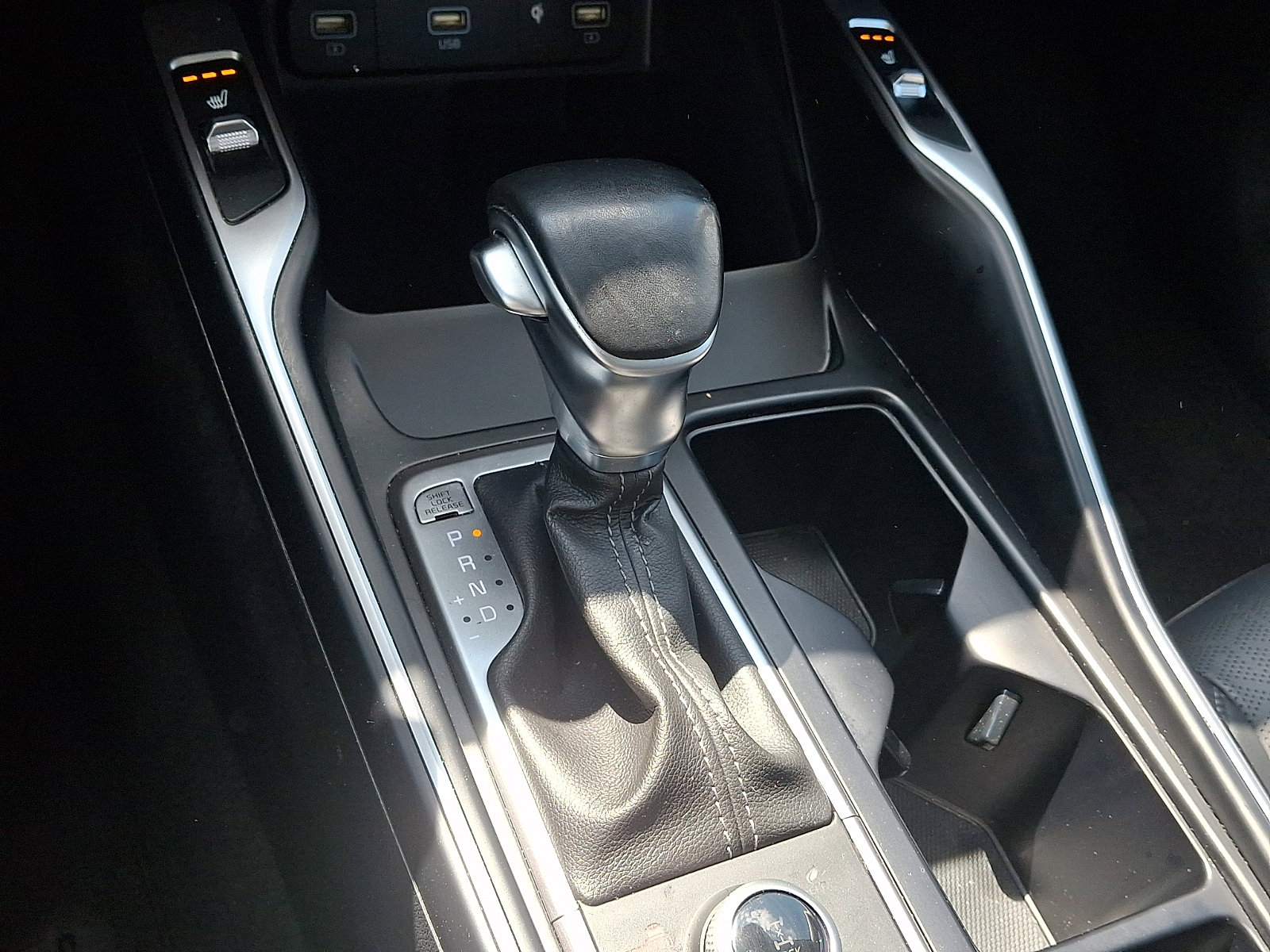 Used 2021 Kia Sorento EX w/ EX AWD X-Line Package image 22