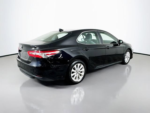 Certified 2020 Toyota Camry LE w/ Convenience Package image 8