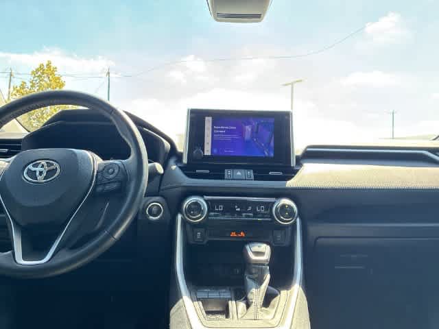 Used 2025 Toyota RAV4 XLE Premium FWD image 30
