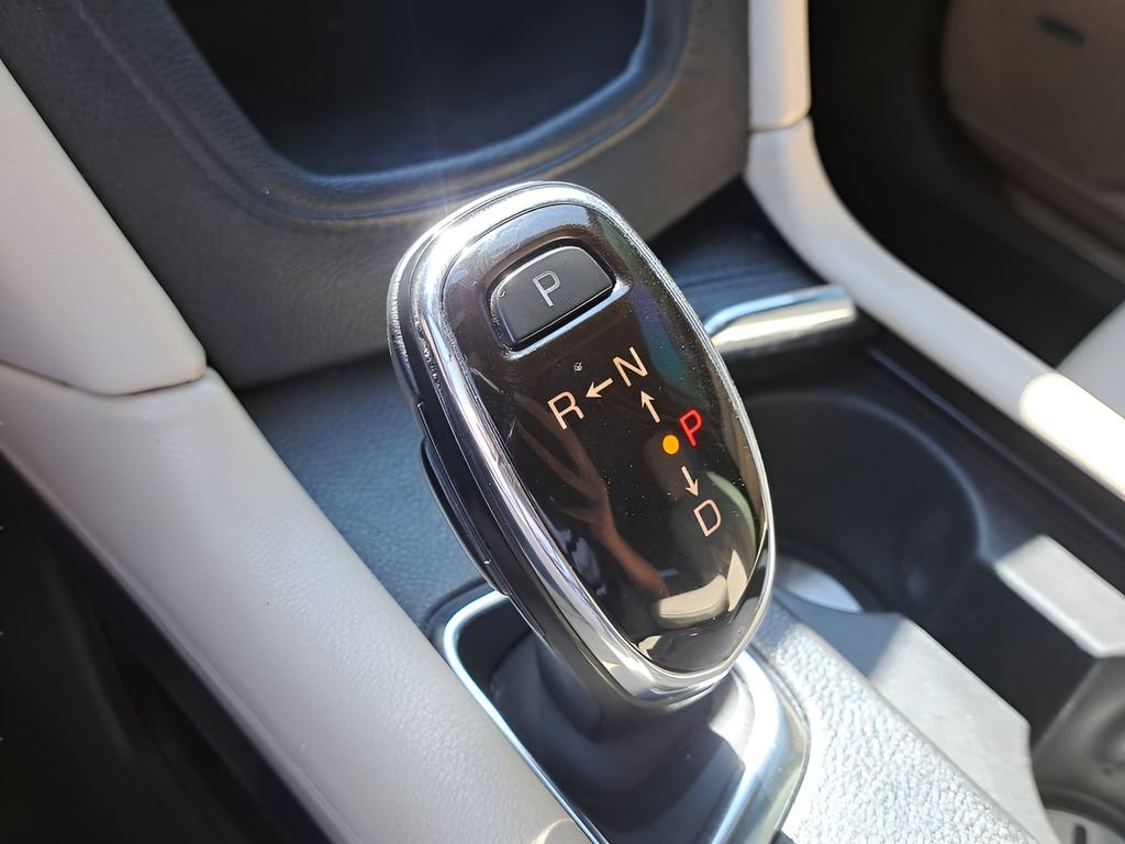 Used 2017 Cadillac XT5 Luxury w/ Driver Awareness Package image 25