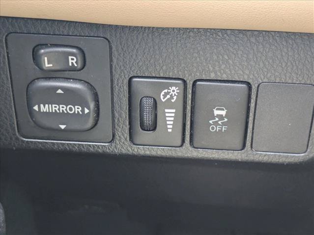 Used 2015 Toyota RAV4 XLE FWD image 9