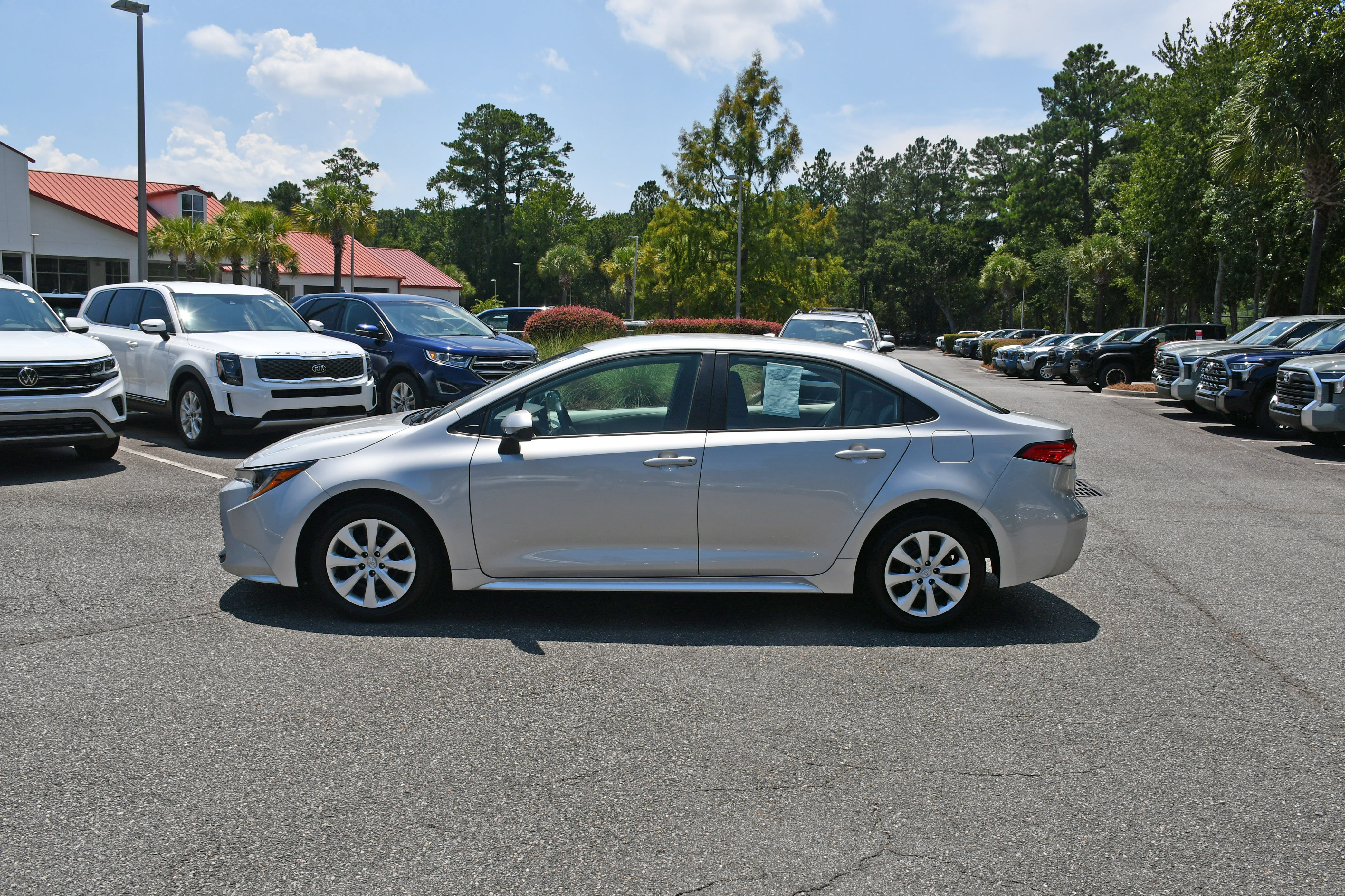 Certified 2025 Toyota Corolla LE FWD image 2