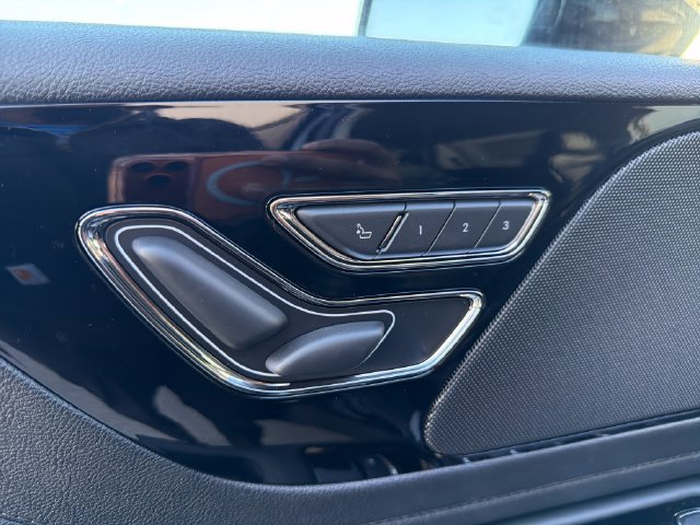 New 2026 Lincoln Aviator AWD w/ Jet Appearance Package image 22