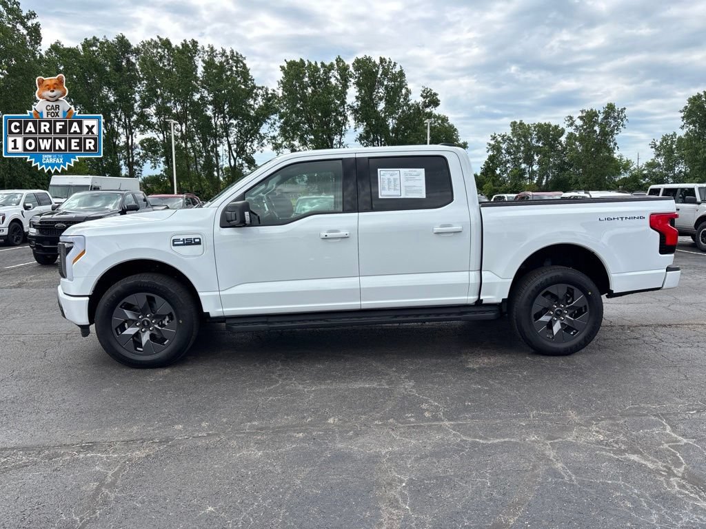 Used 2025 Ford F150 Lightning Flash AWD/4WD image 2