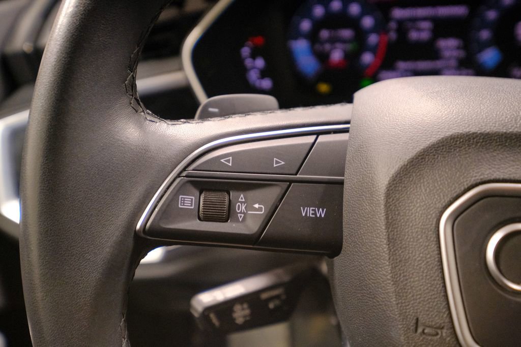 Used 2025 Audi Q3 2.0T Premium image 37