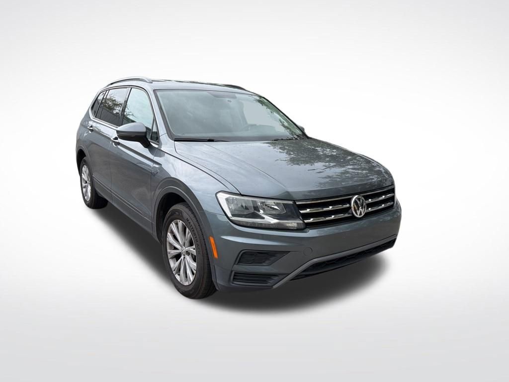 Used 2019 Volkswagen Tiguan S w/ Driver Assistance Package FWD image 2