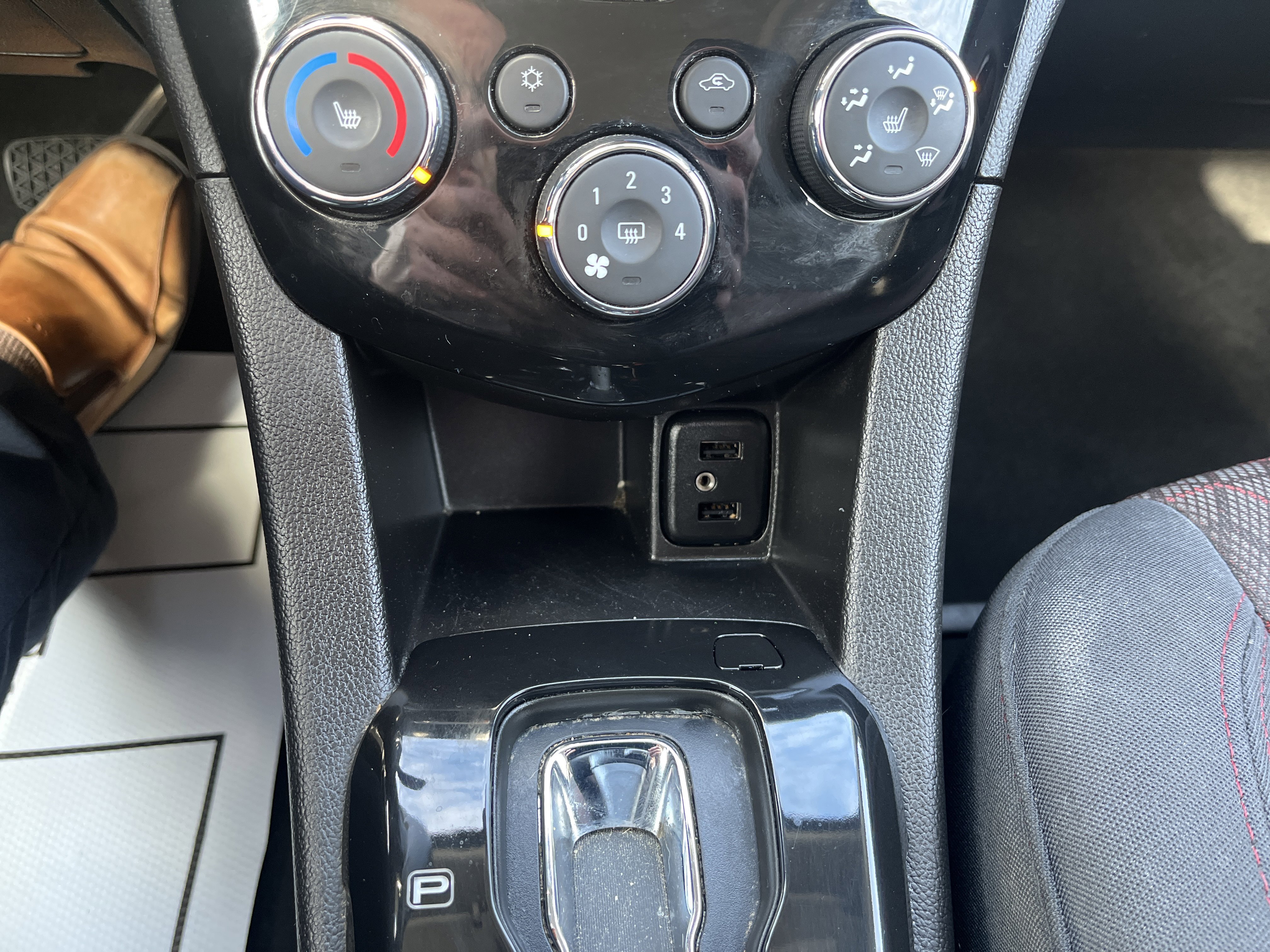 Used 2019 Chevrolet Sonic LT w/ Convenience Package image 24