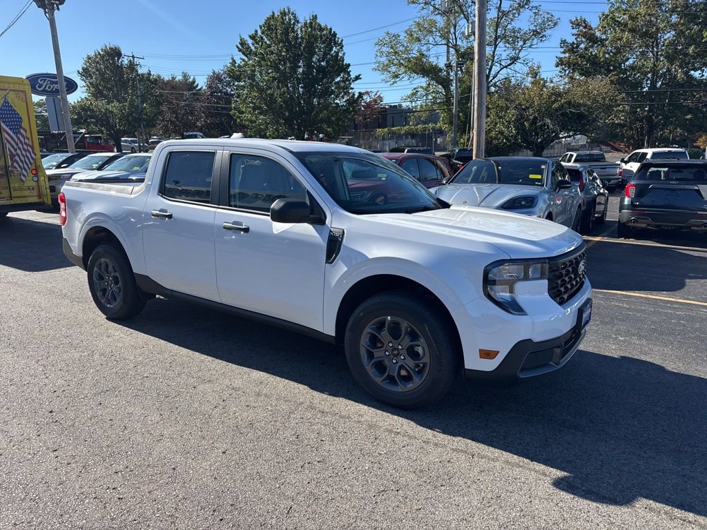 New 2025 Ford Maverick XLT image 3