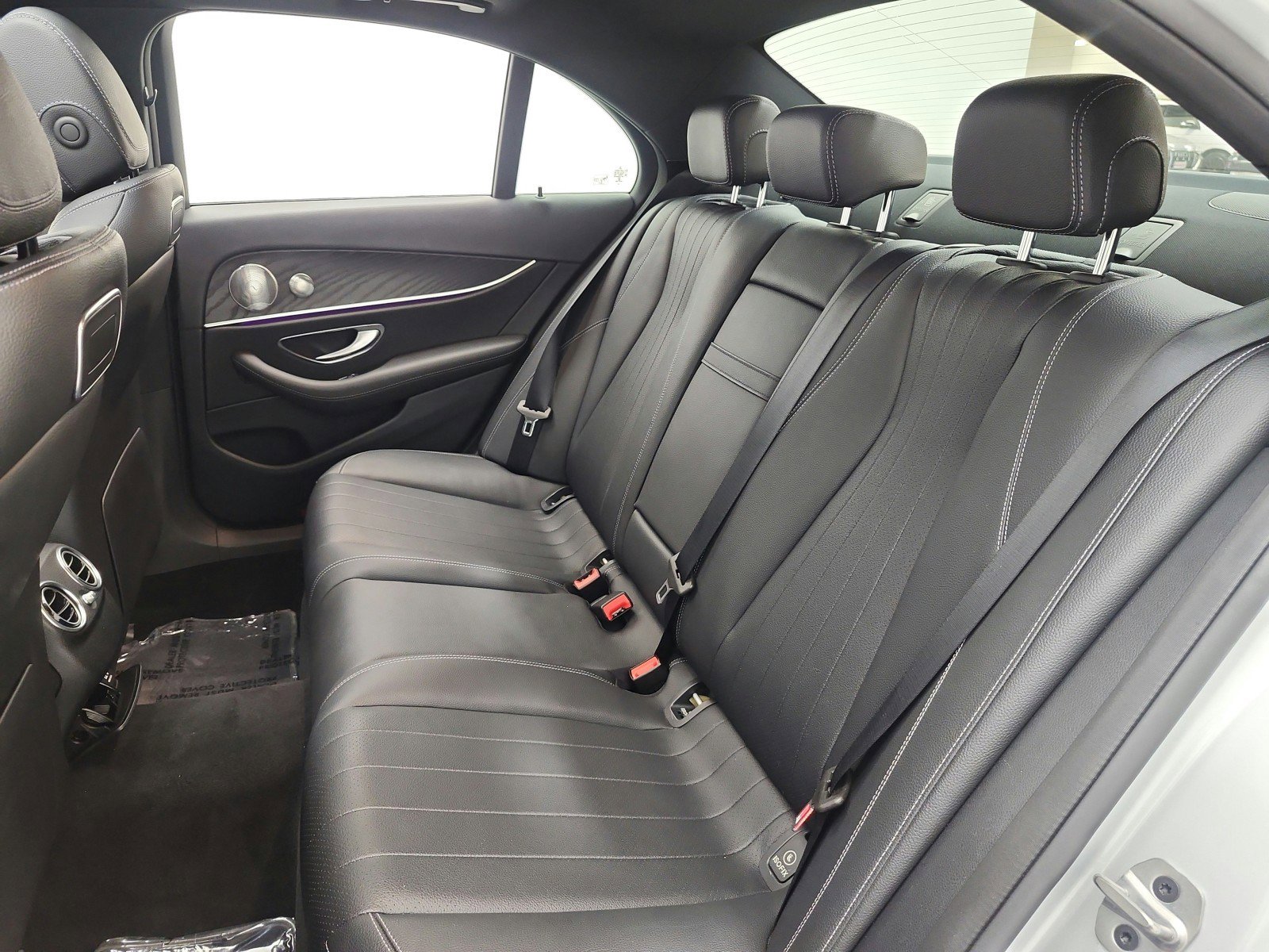 Used 2019 Mercedes-Benz E 300 image 13