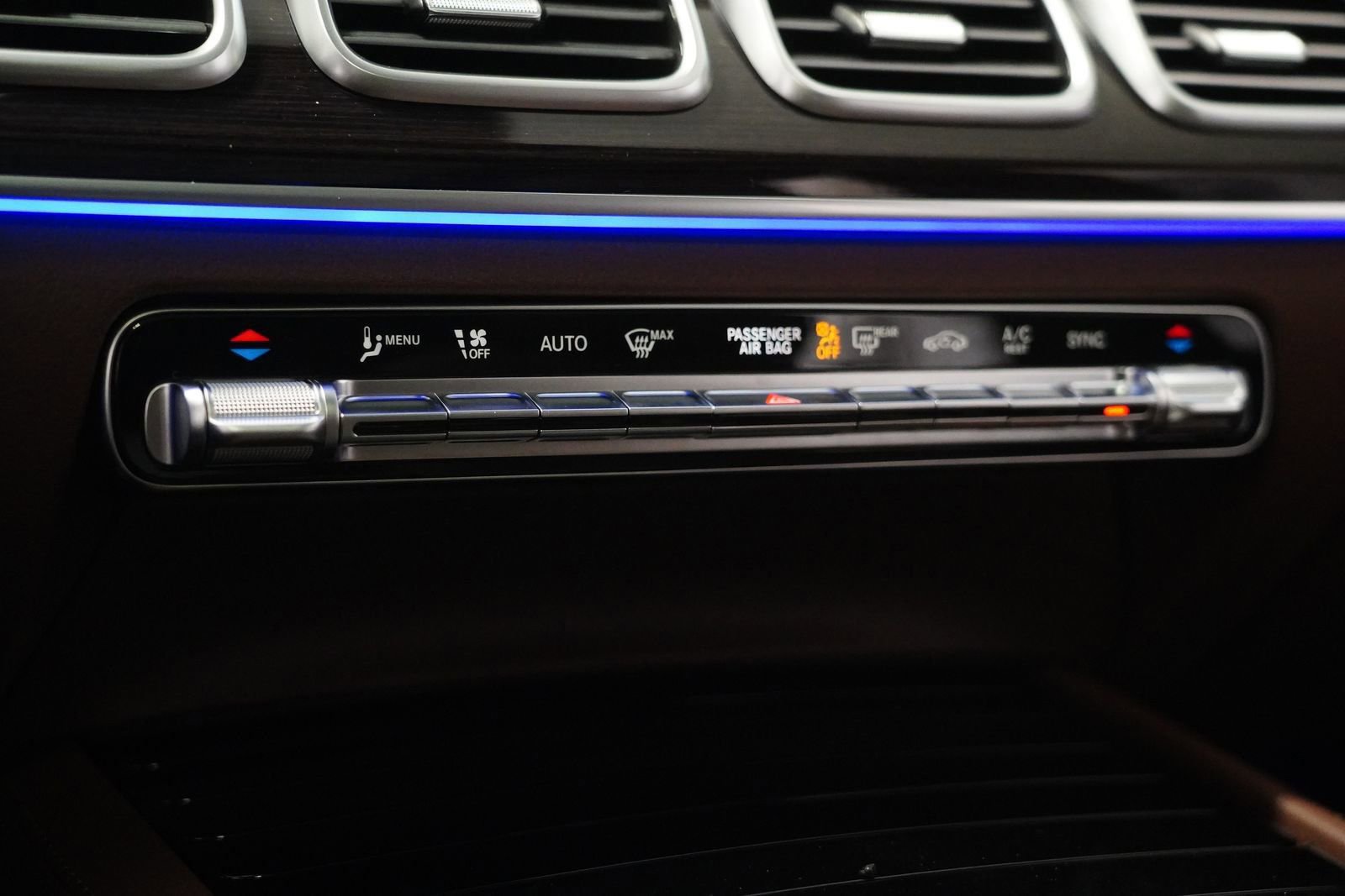 New 2026 Mercedes-Benz GLS 450 4MATIC image 29