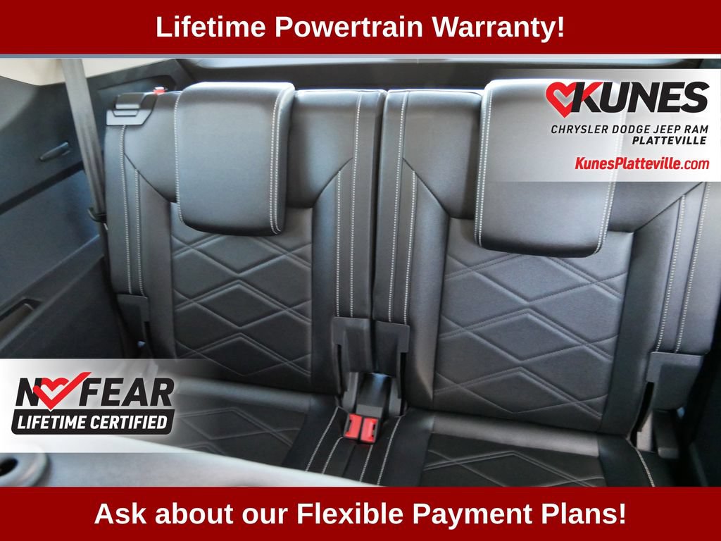 Used 2025 Volkswagen Atlas SE AWD/4WD image 20
