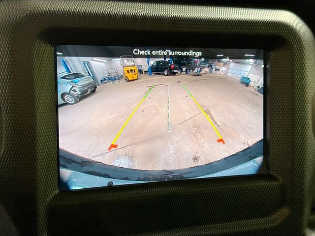 Used 2021 Jeep Wrangler Unlimited Sahara w/ Cold Weather Group image 15