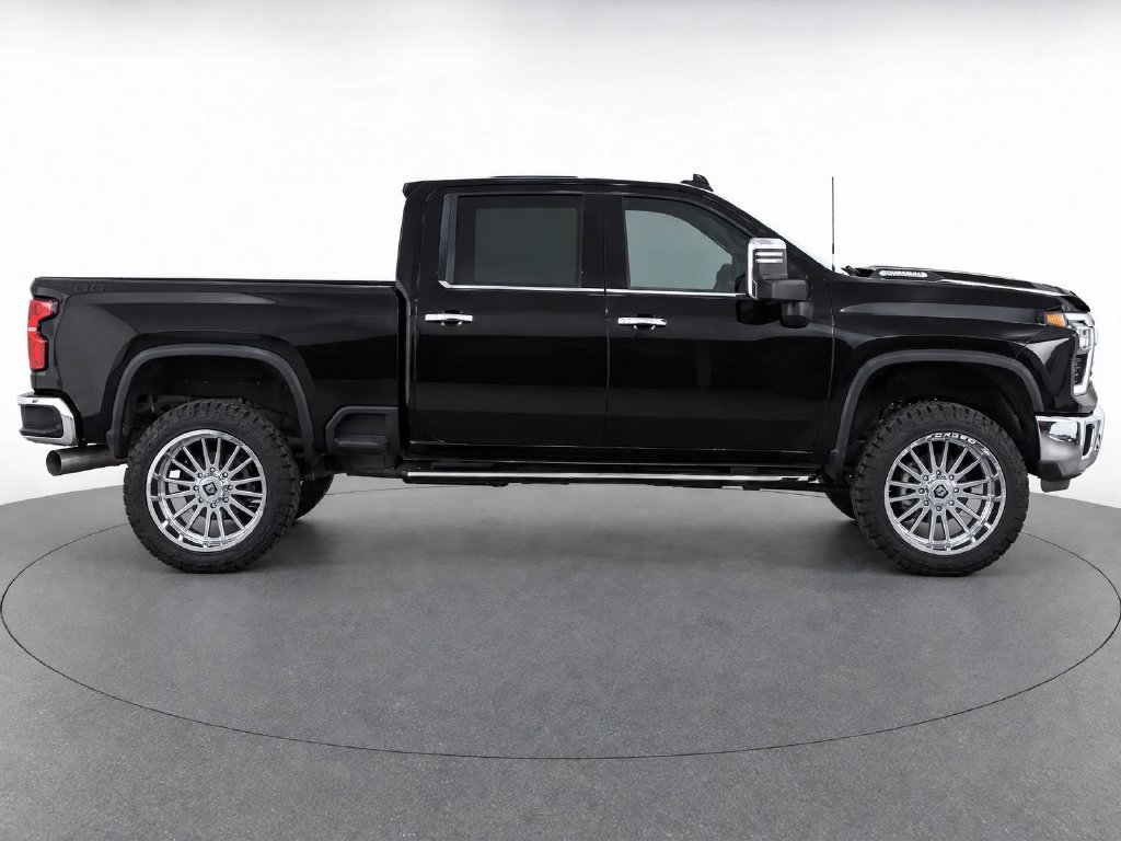 Used 2024 Chevrolet Silverado 2500 LTZ w/ LTZ Premium Package AWD/4WD image 8