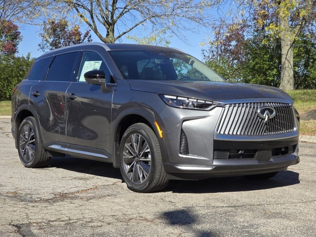 New 2026 INFINITI QX60 Luxe image 2