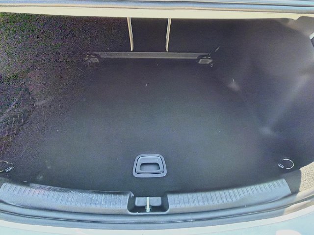 Used 2025 Mercedes-Benz C 300 Sedan image 11