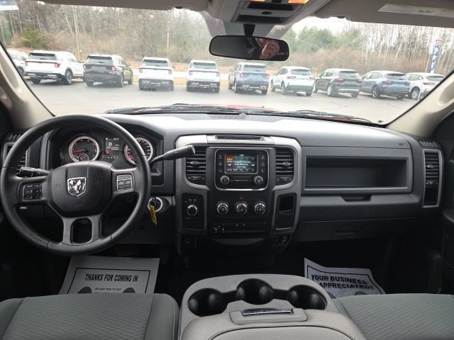 Used 2018 RAM 1500 Express w/ Express Value Package AWD/4WD image 28