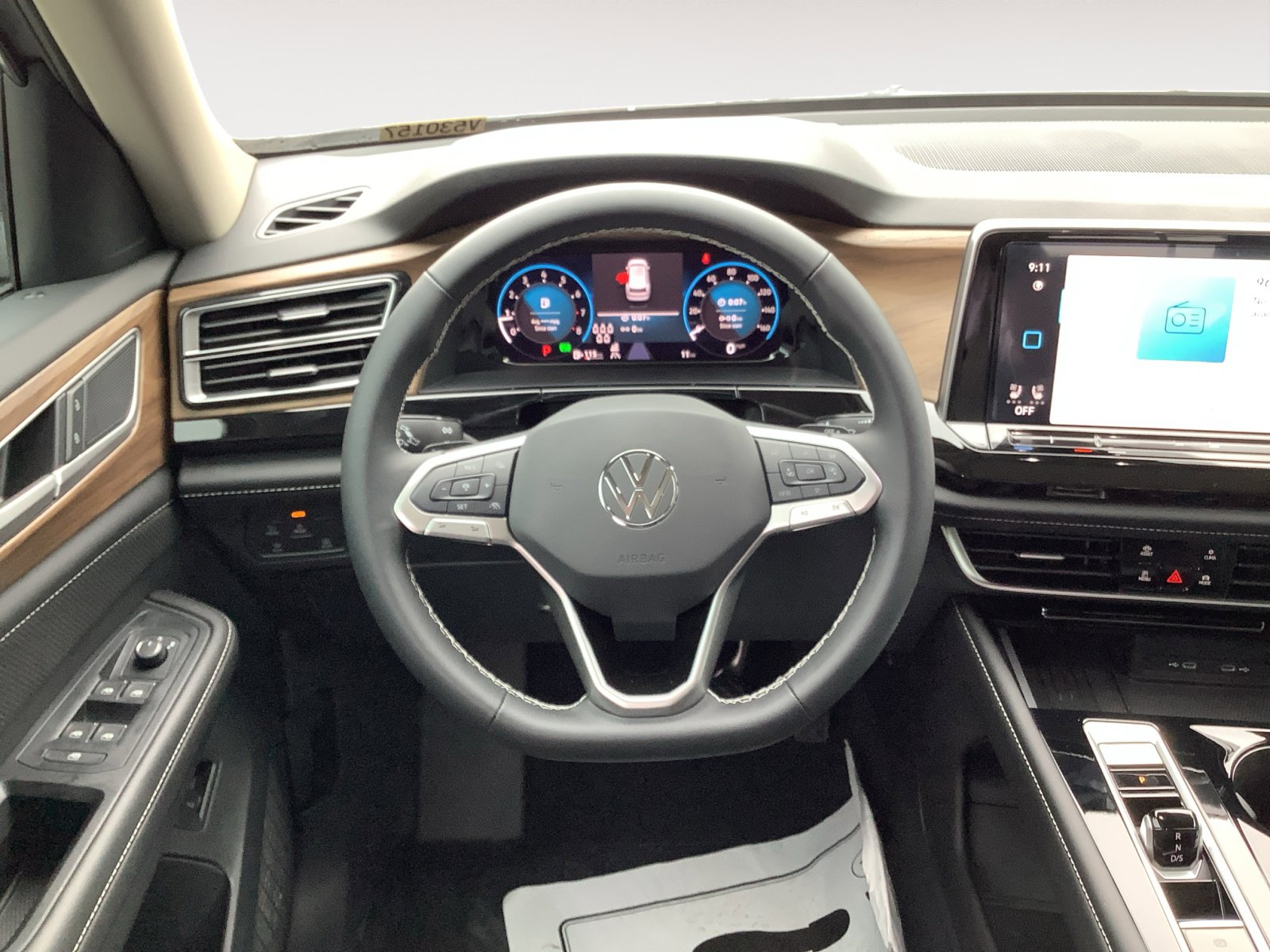 New 2025 Volkswagen Atlas SE image 15