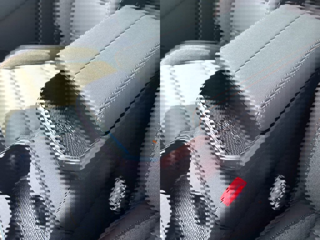 New 2026 GMC Terrain AT4 w/ Technology Package II image 34