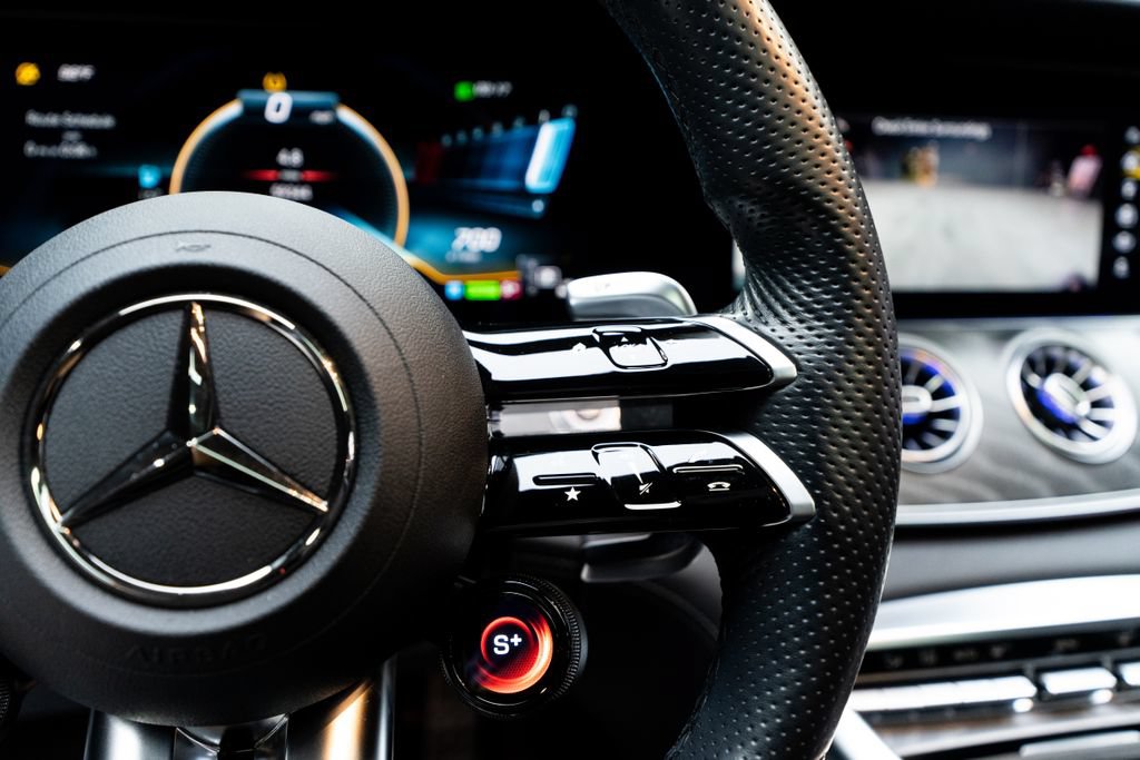Used 2022 Mercedes-Benz AMG GT 43 image 32