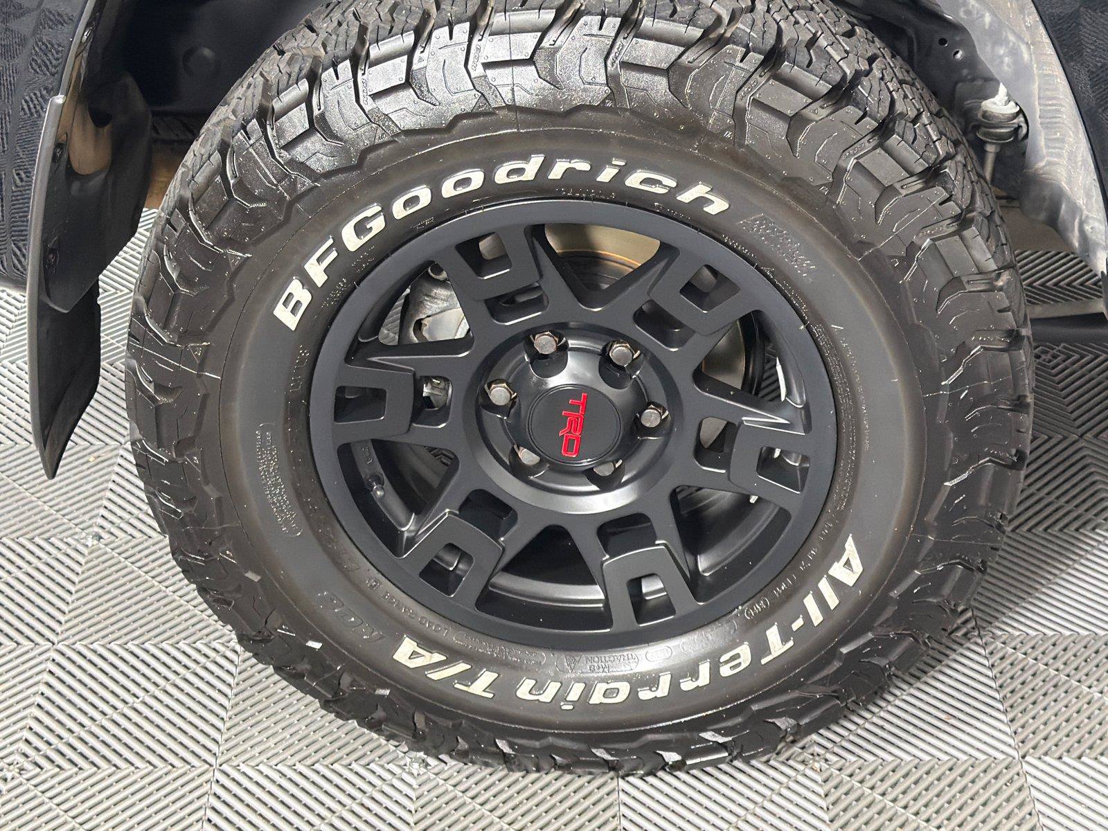 Used 2024 Toyota 4Runner TRD Off-Road Premium w/ Off Road Premium Plus Package AWD/4WD image 17