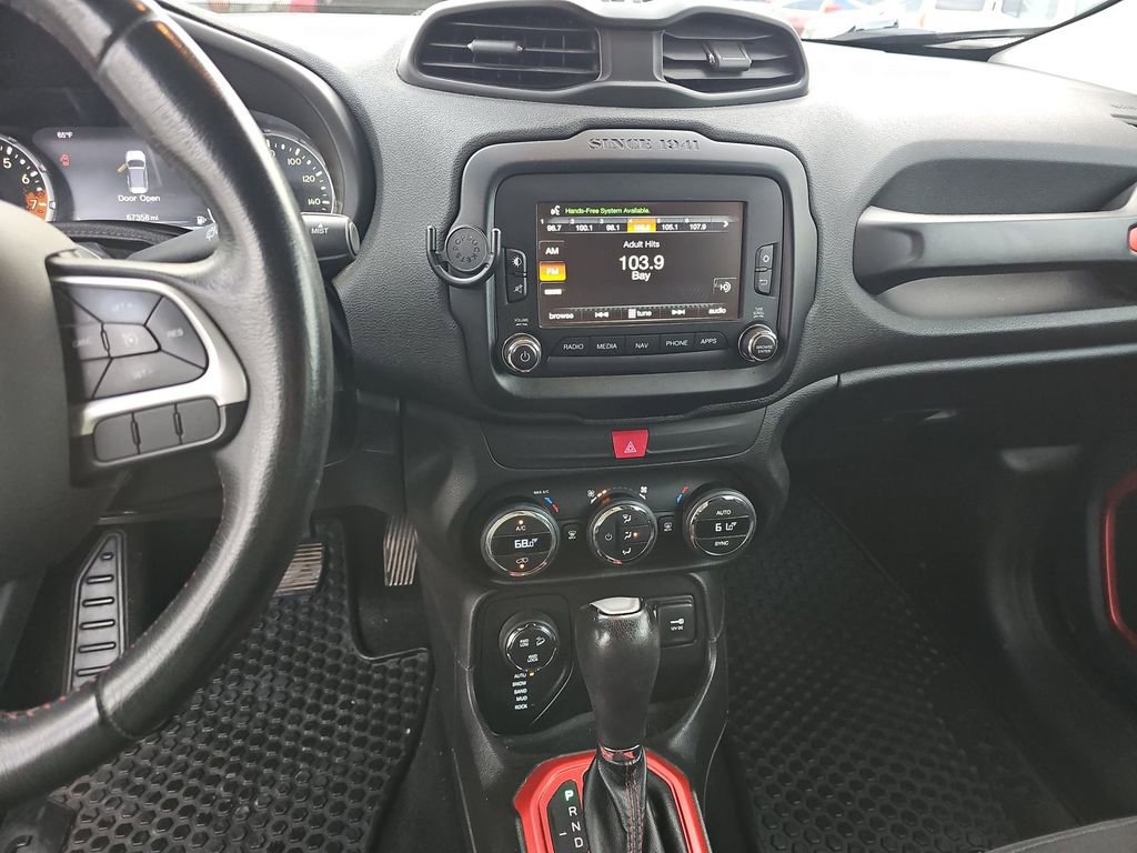 Used 2016 Jeep Renegade Trailhawk image 13