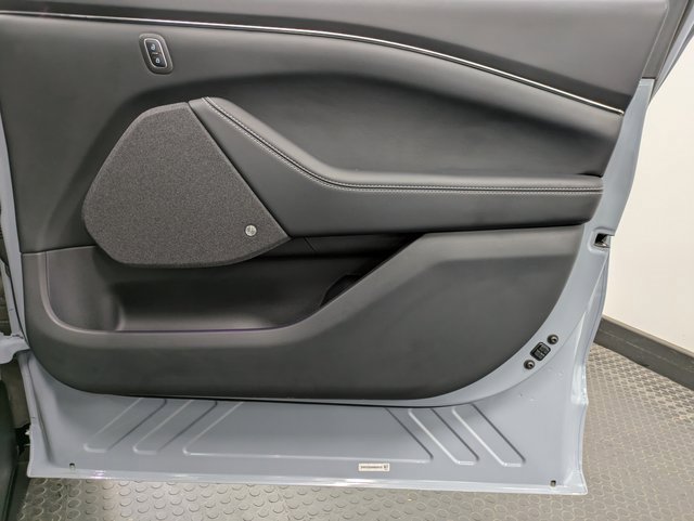 Used 2024 Ford Mustang Mach-E Premium image 27