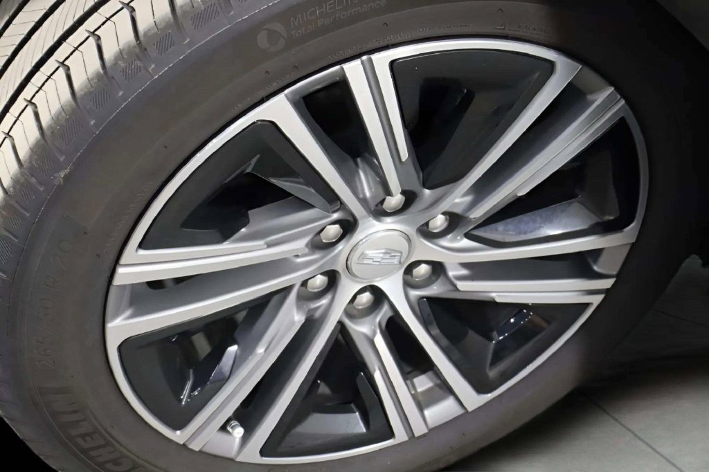 Used 2024 Cadillac Lyriq Luxury RWD image 42