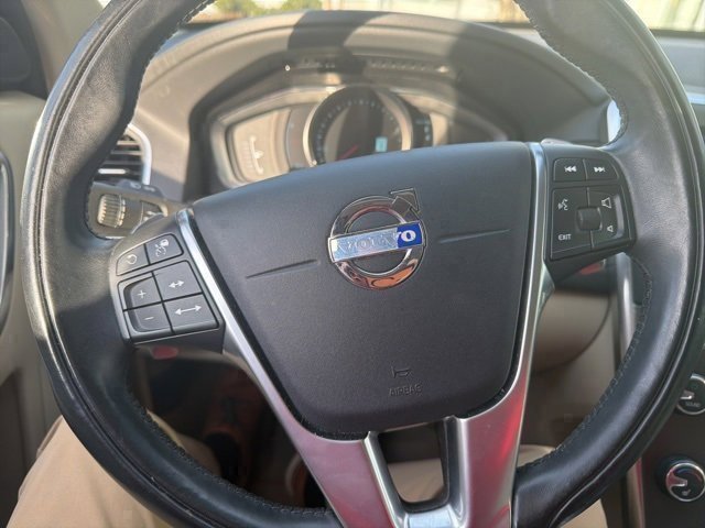 Used 2015 Volvo XC60 T6 Platinum w/ Protection Package image 8