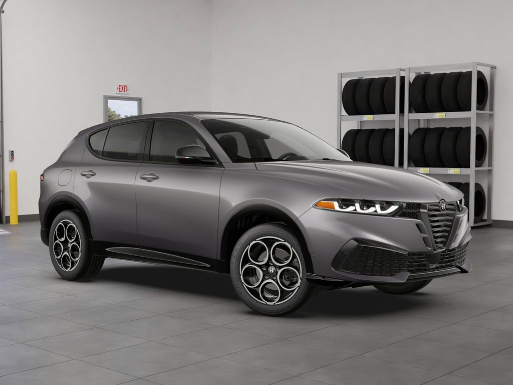 New 2026 Alfa Romeo Tonale image 7