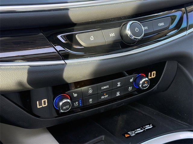 Used 2022 Buick Enclave Premium w/ Experience Buick Package image 26