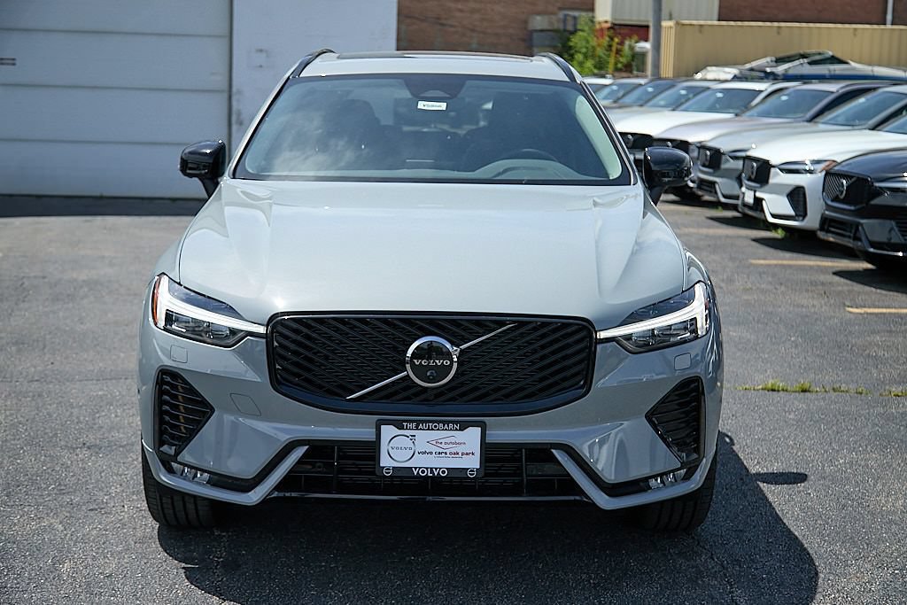 New 2026 Volvo XC60 B5 Plus w/ Climate Package PRO AWD/4WD image 5