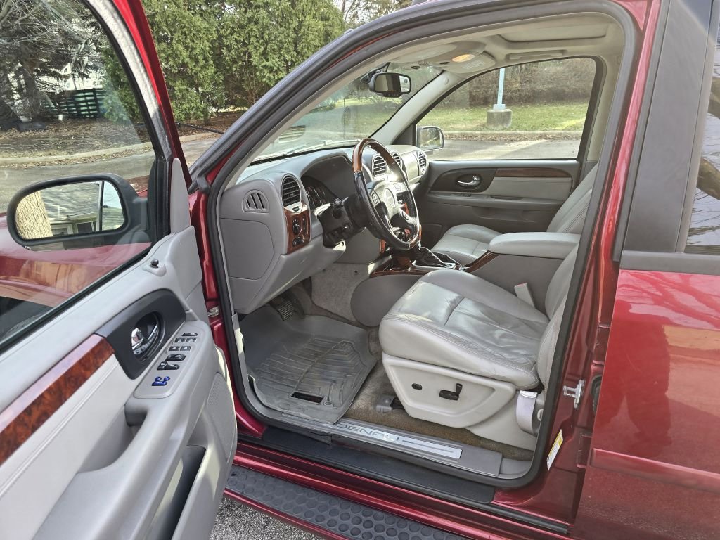 Used 2006 GMC Envoy Denali image 9