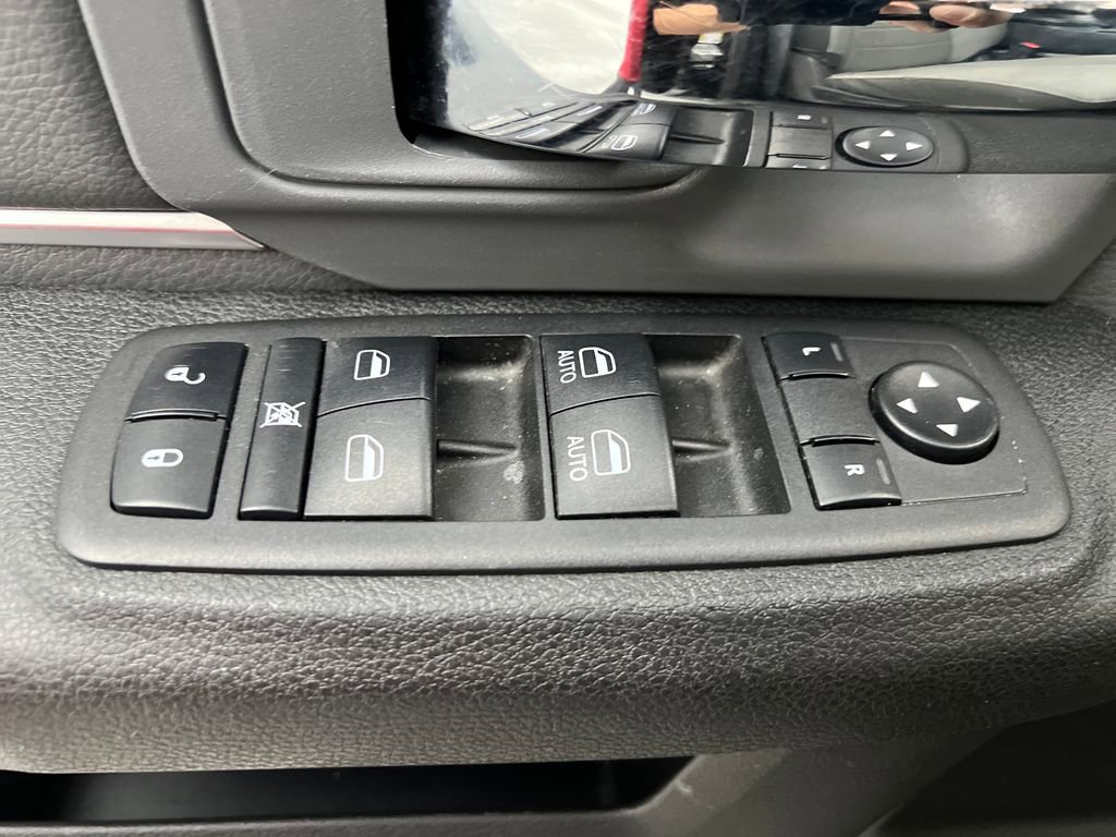 Used 2024 RAM 1500 Classic SLT image 12