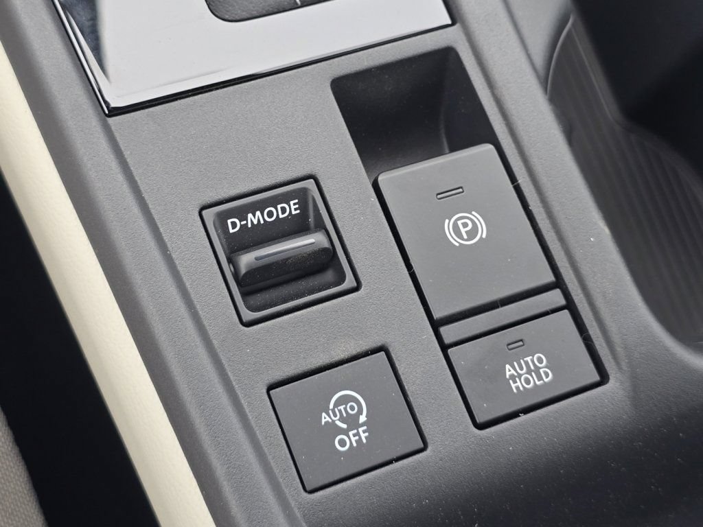 New 2026 Nissan Sentra SL w/ Floor Mat Package FWD image 7