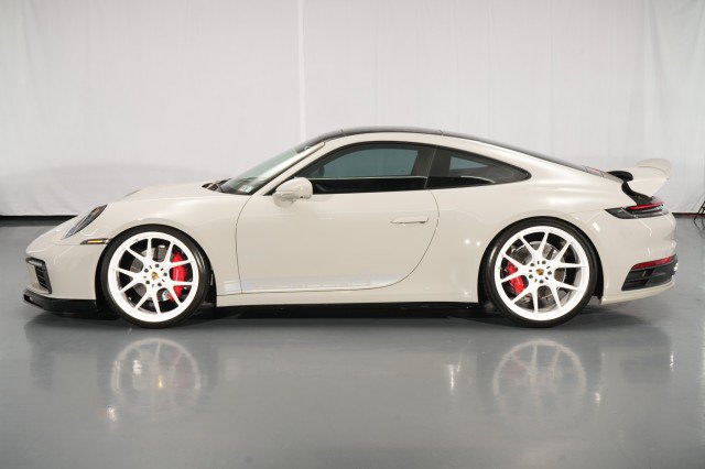 Used 2020 Porsche 911 Carrera 4S AWD/4WD image 2