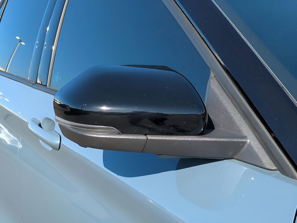 Used 2025 Ford Explorer ST-Line w/ Premium Package image 26