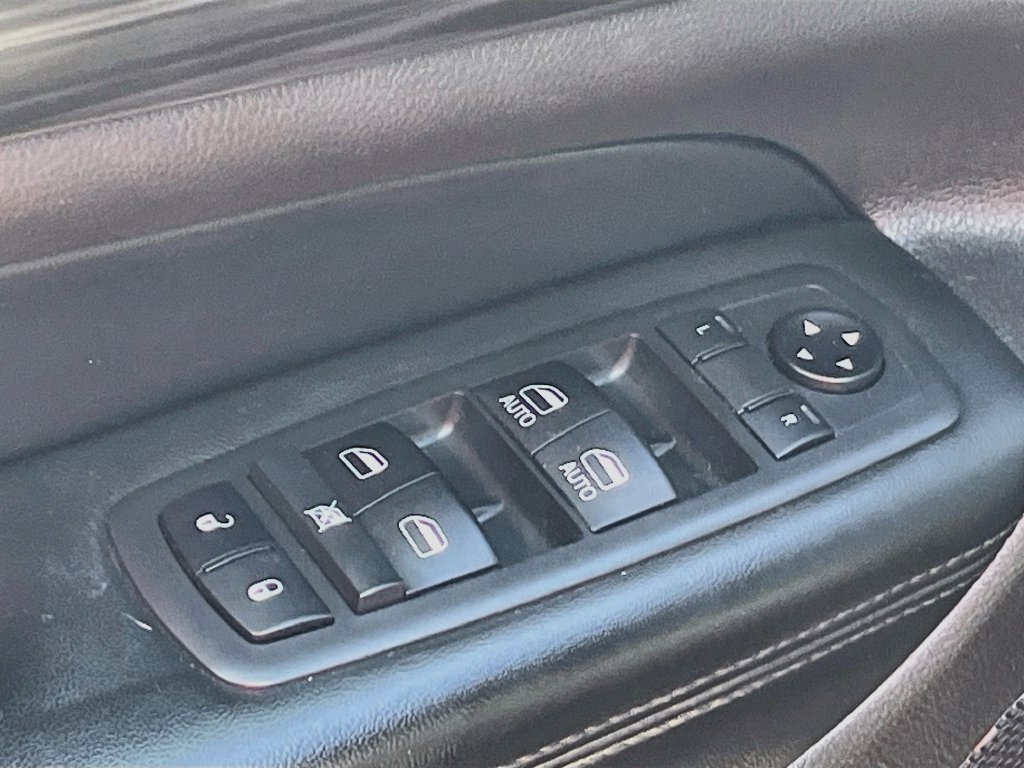 Used 2020 Jeep Grand Cherokee Laredo w/ Quick Order Package 2BN North AWD/4WD image 18