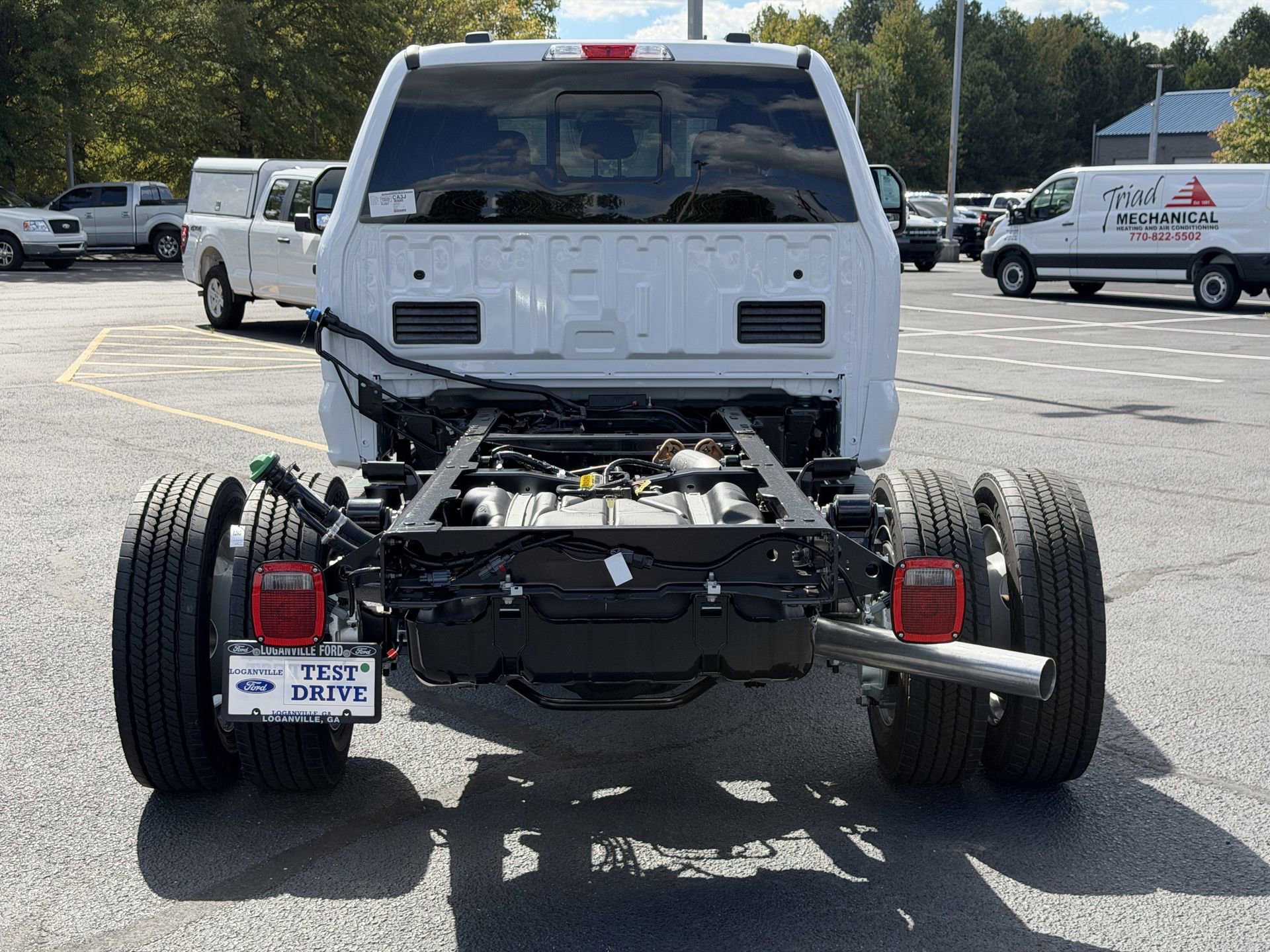 New 2026 Ford F550 4x4 Crew Cab image 21