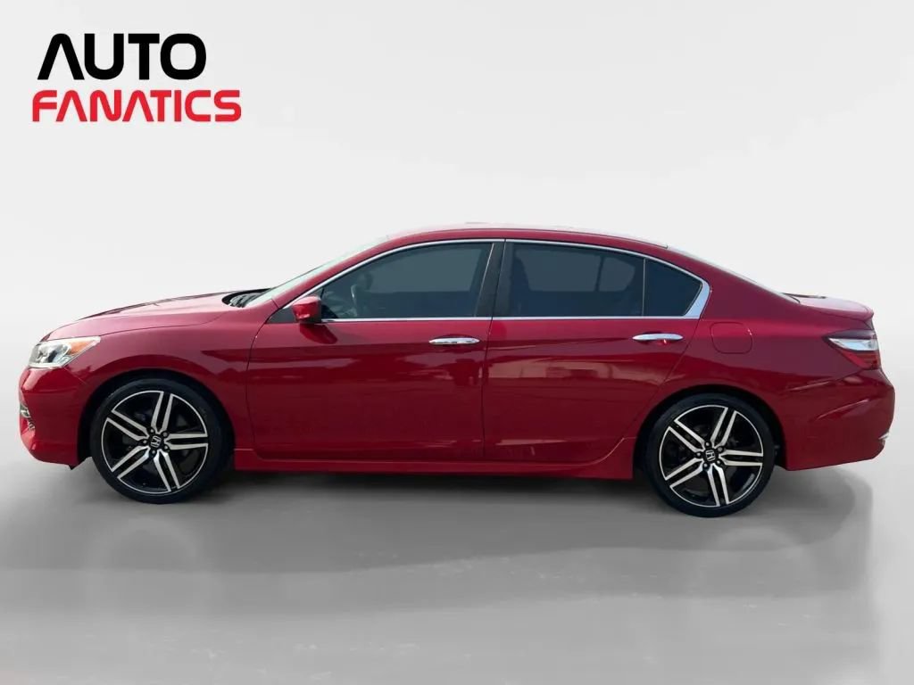 Used 2017 Honda Accord Sport image 2