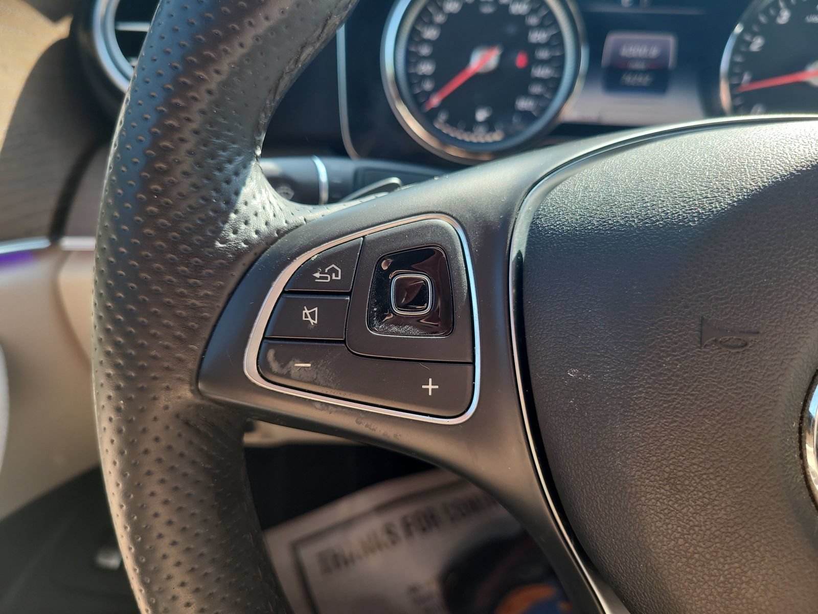 Used 2018 Mercedes-Benz E 300 image 13