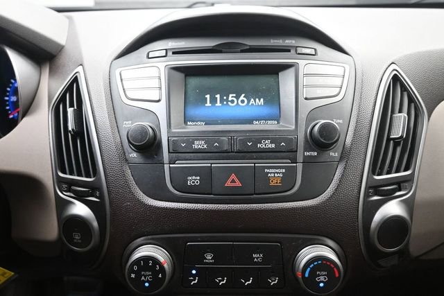 Used 2015 Hyundai Tucson SE FWD image 11